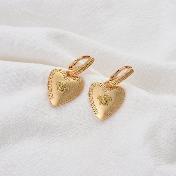 Roman Art Portrait Heart Huggie Earrings - Picture 5 of 12